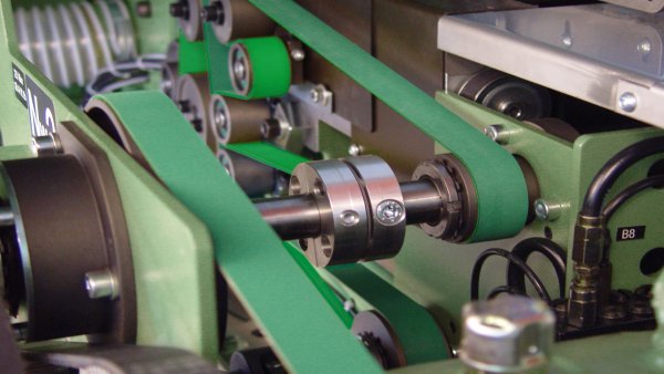 Power transmission belts